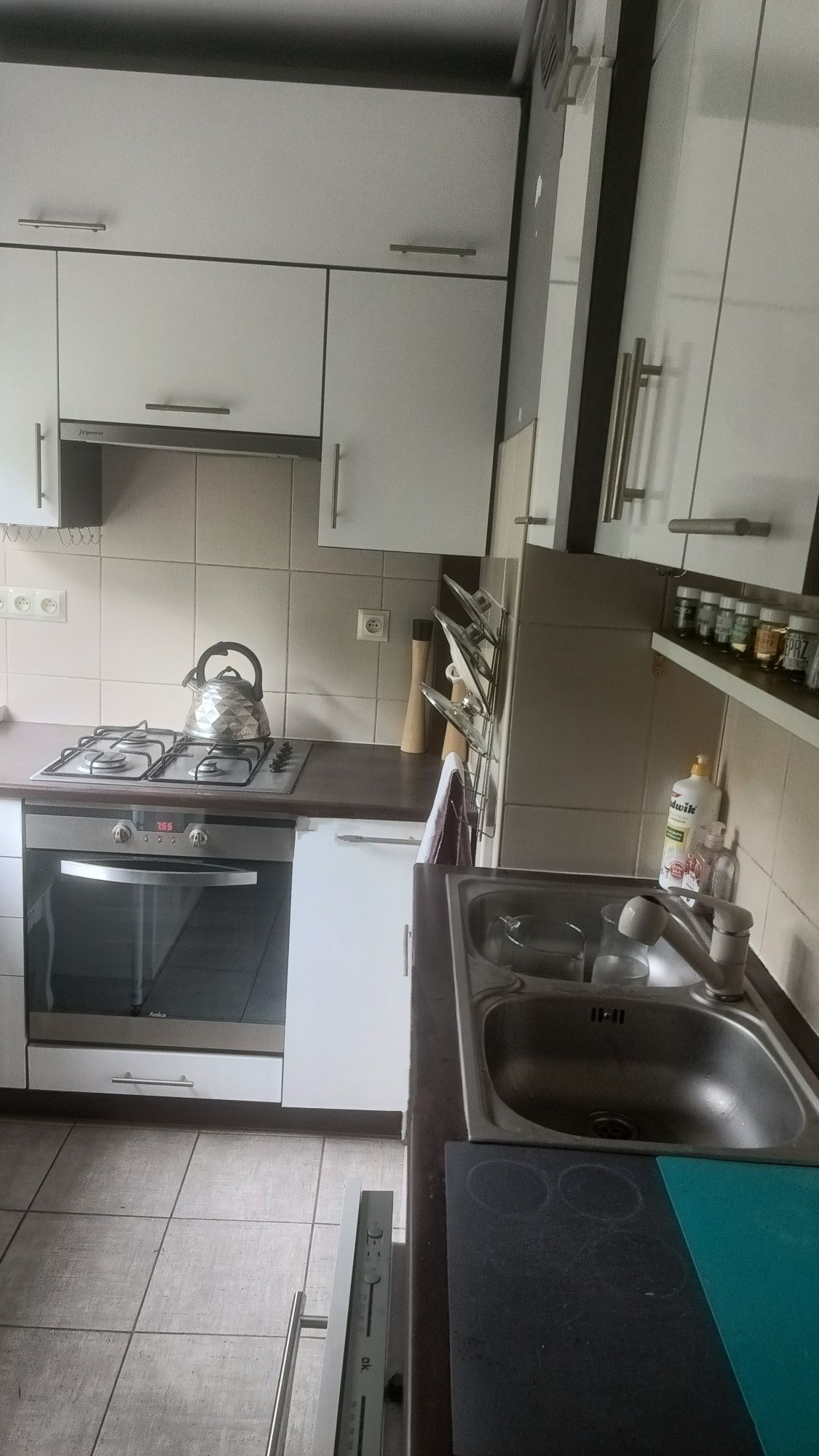 Sprzedam mieszkanie M3 parter