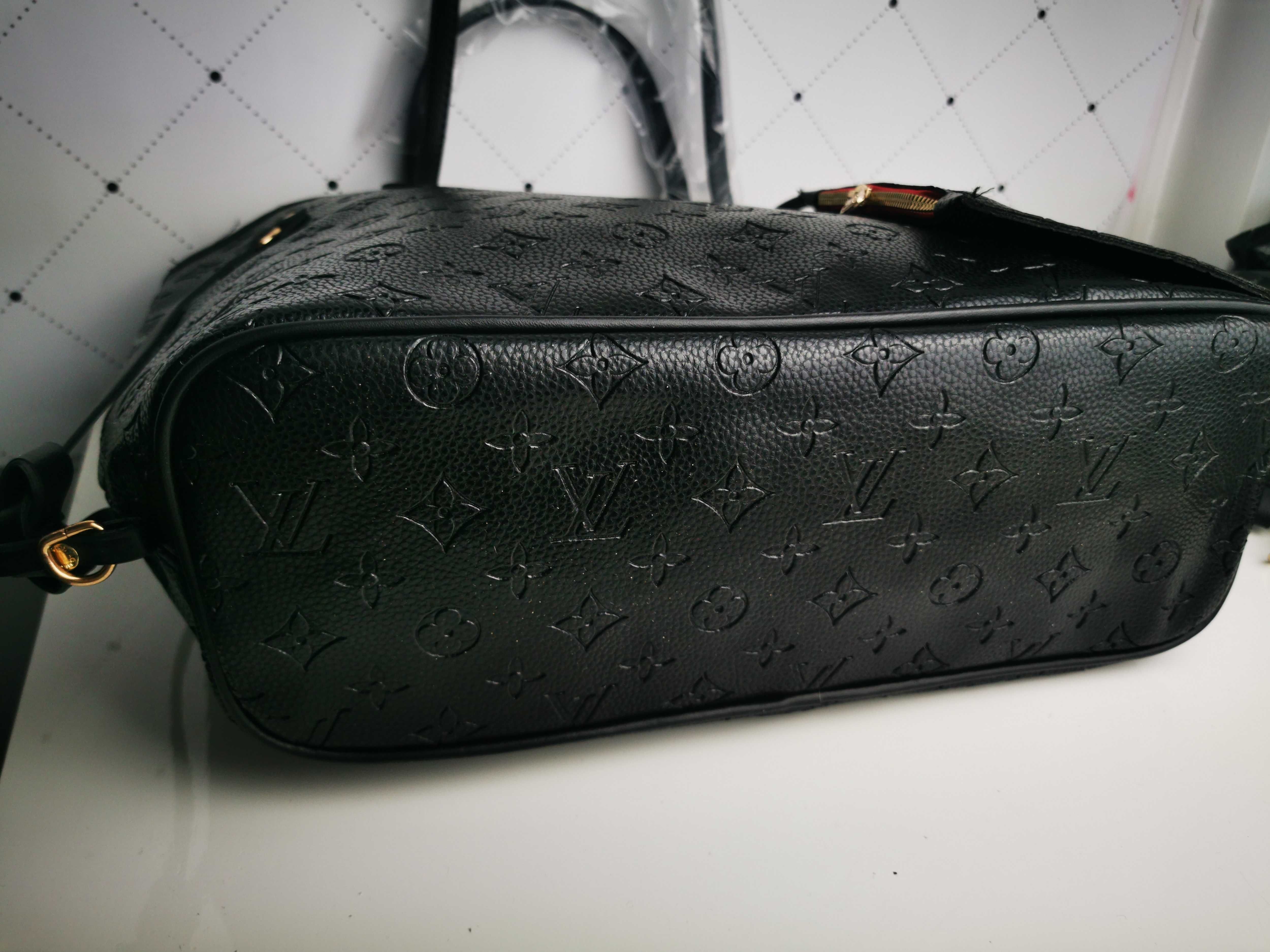 Torebka Louis Vuitton Torba wytłaczana czarna Premium