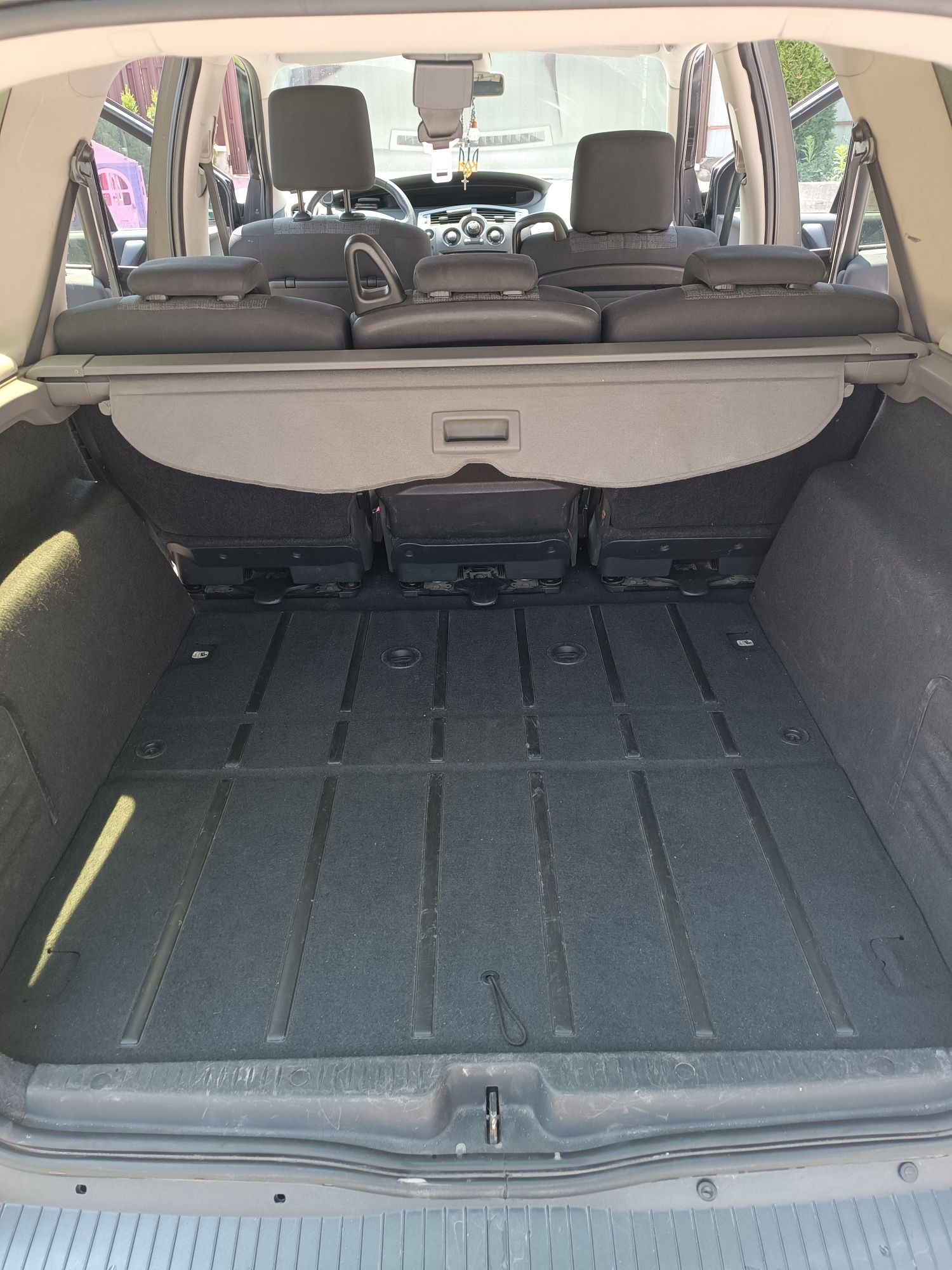 Продам авто Renault Megan scenic 2.