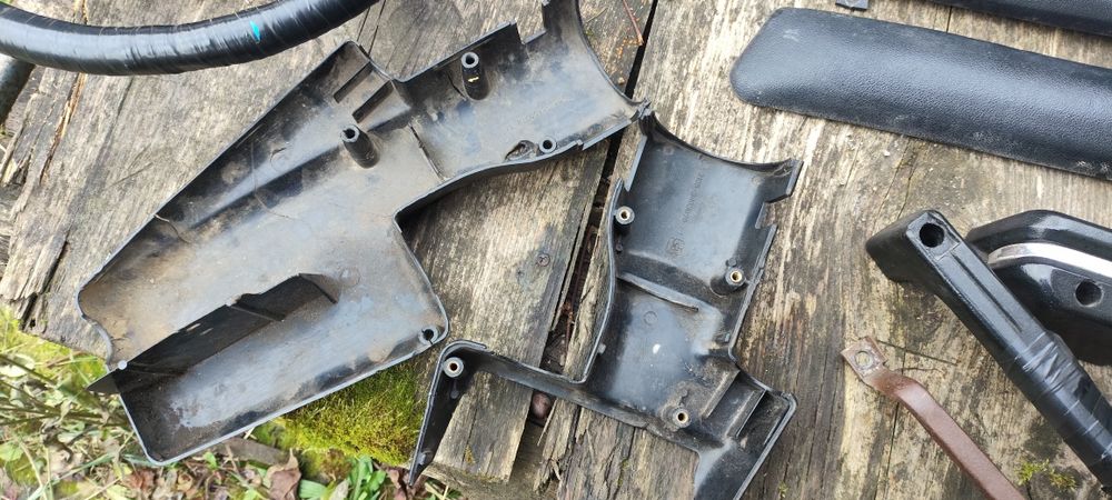 Продам кожух руля ваз 07 + кнопка  аварійки