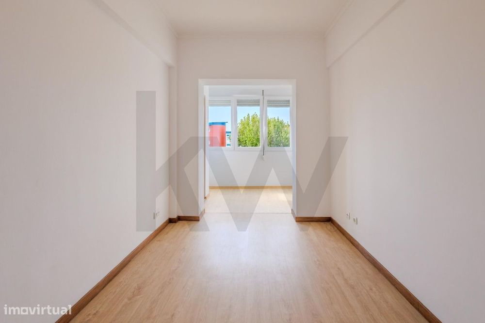 Apartamento T2 | Remodelado | Oeiras