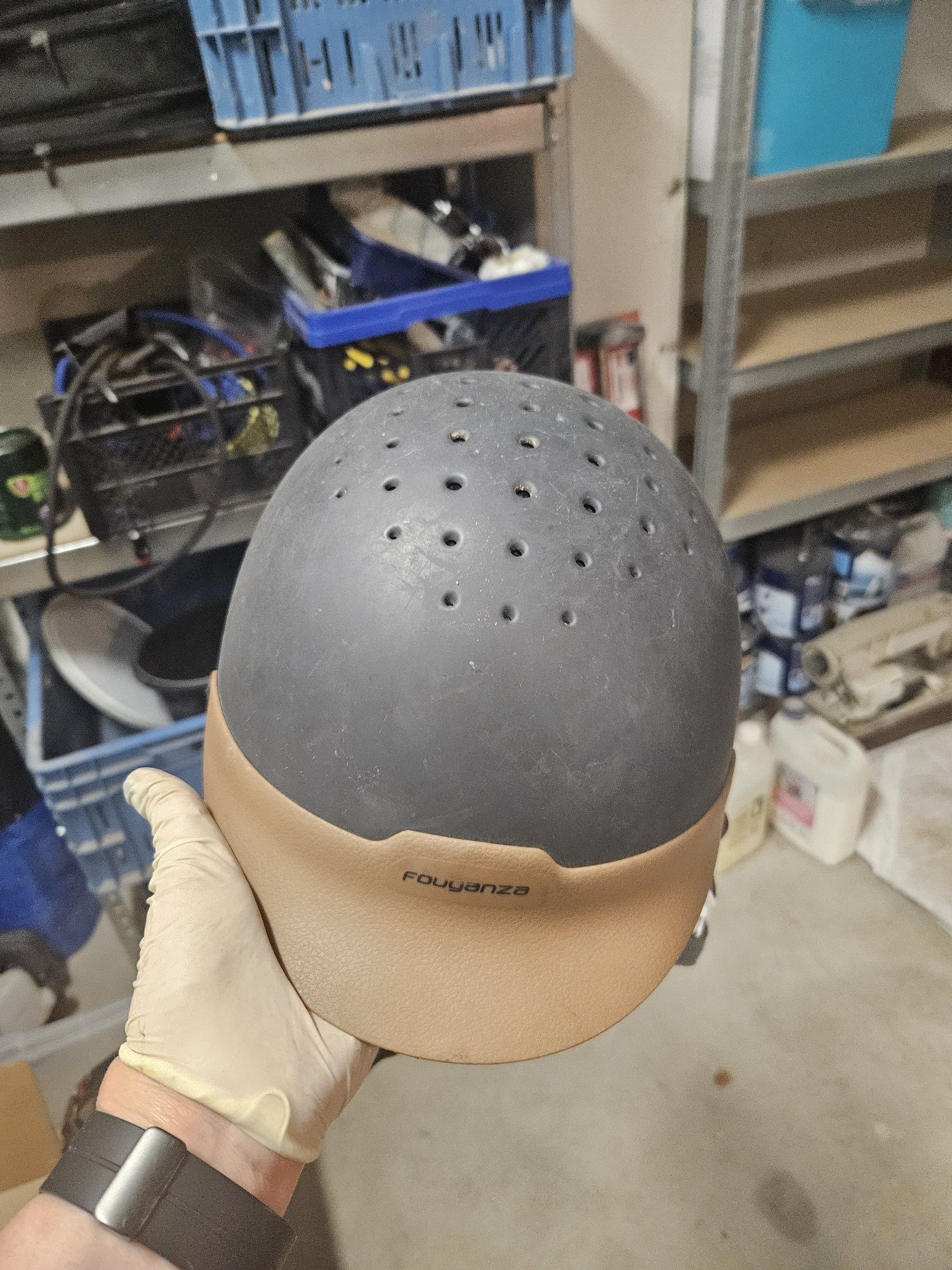 Kask jeździecki regulowany do jazdy konnej