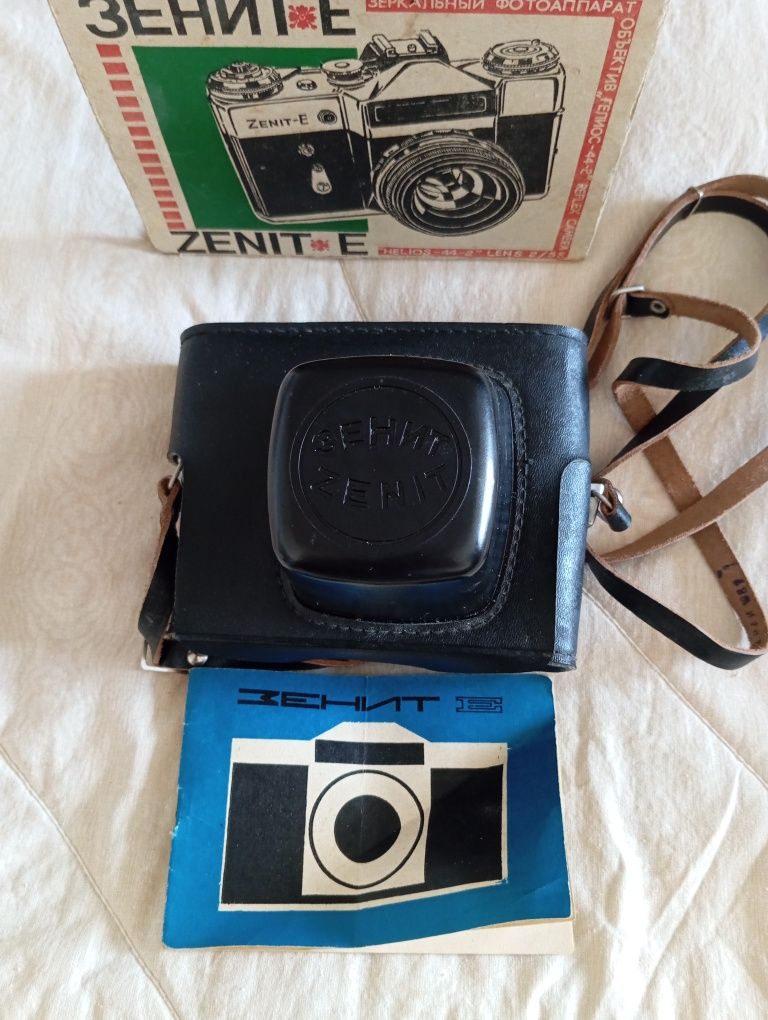 Новий !!! Фотоапарат Зеніт Е в оригіналі та гарантійним талоном 1982 р