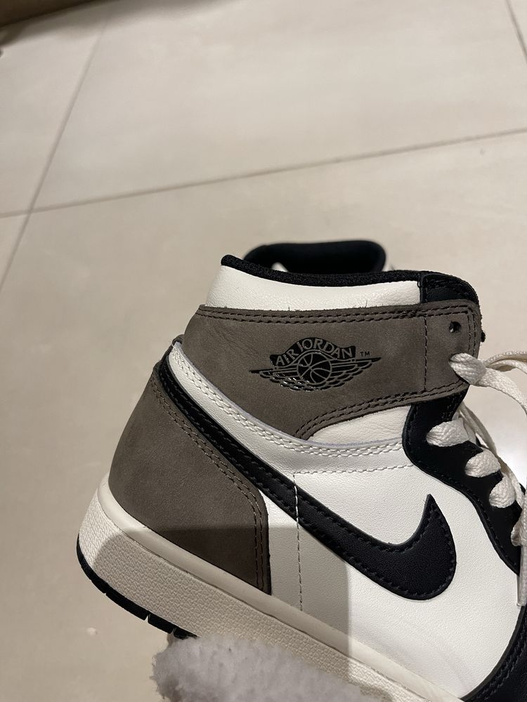 Air Jordan 1 Retro High Dark Mocha