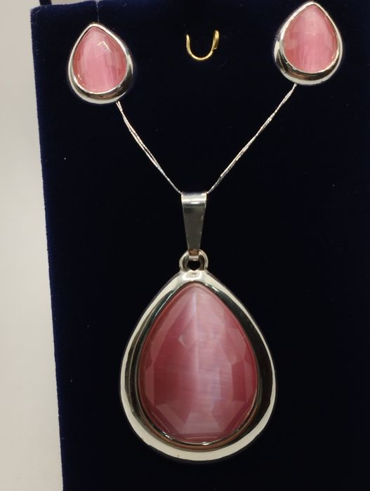 Srebrny komplet z różowym kamieniem, próba 925