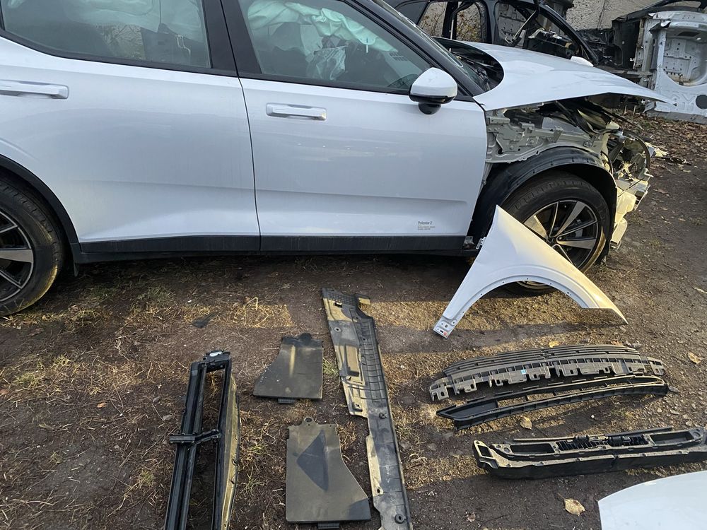 Двері передні задні Полестар 2 двері polestar 2 колір 728 Volvo xc60
