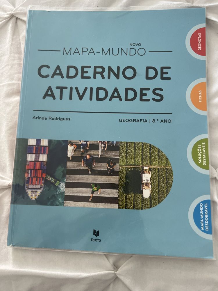 Mapa-mundo geografia 8 livro de actividades