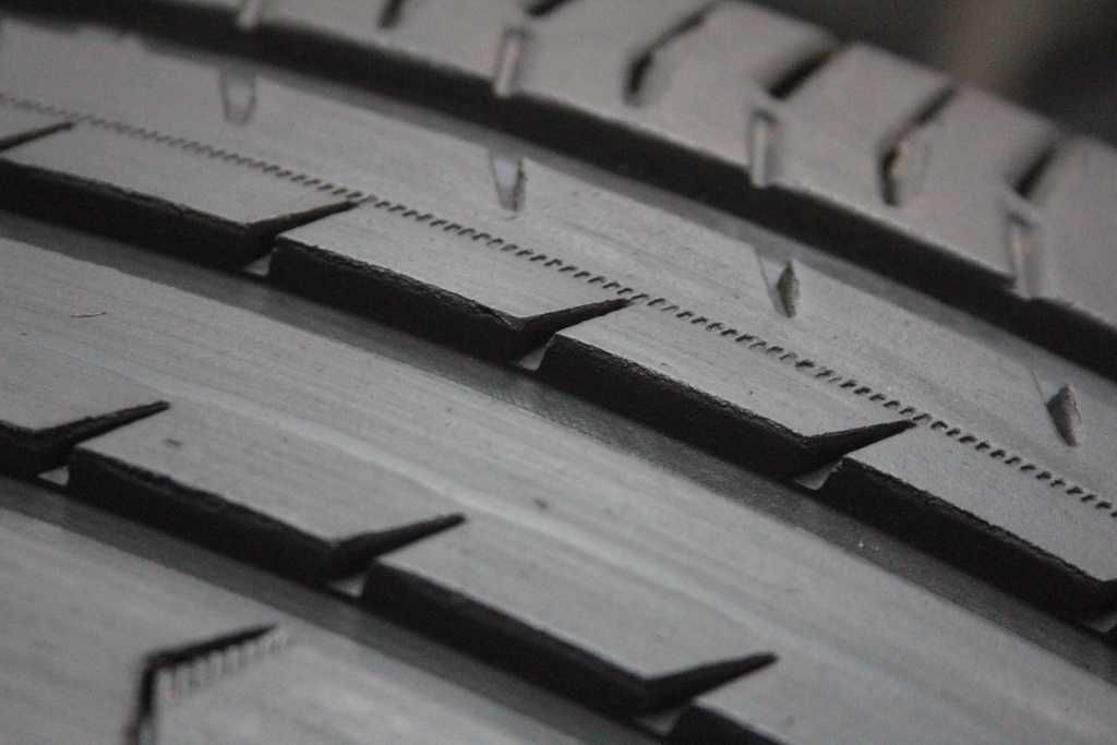 205/55/16 Continental ContiPremiumContact 5 AO A0 205/55 R16 91W 2022r