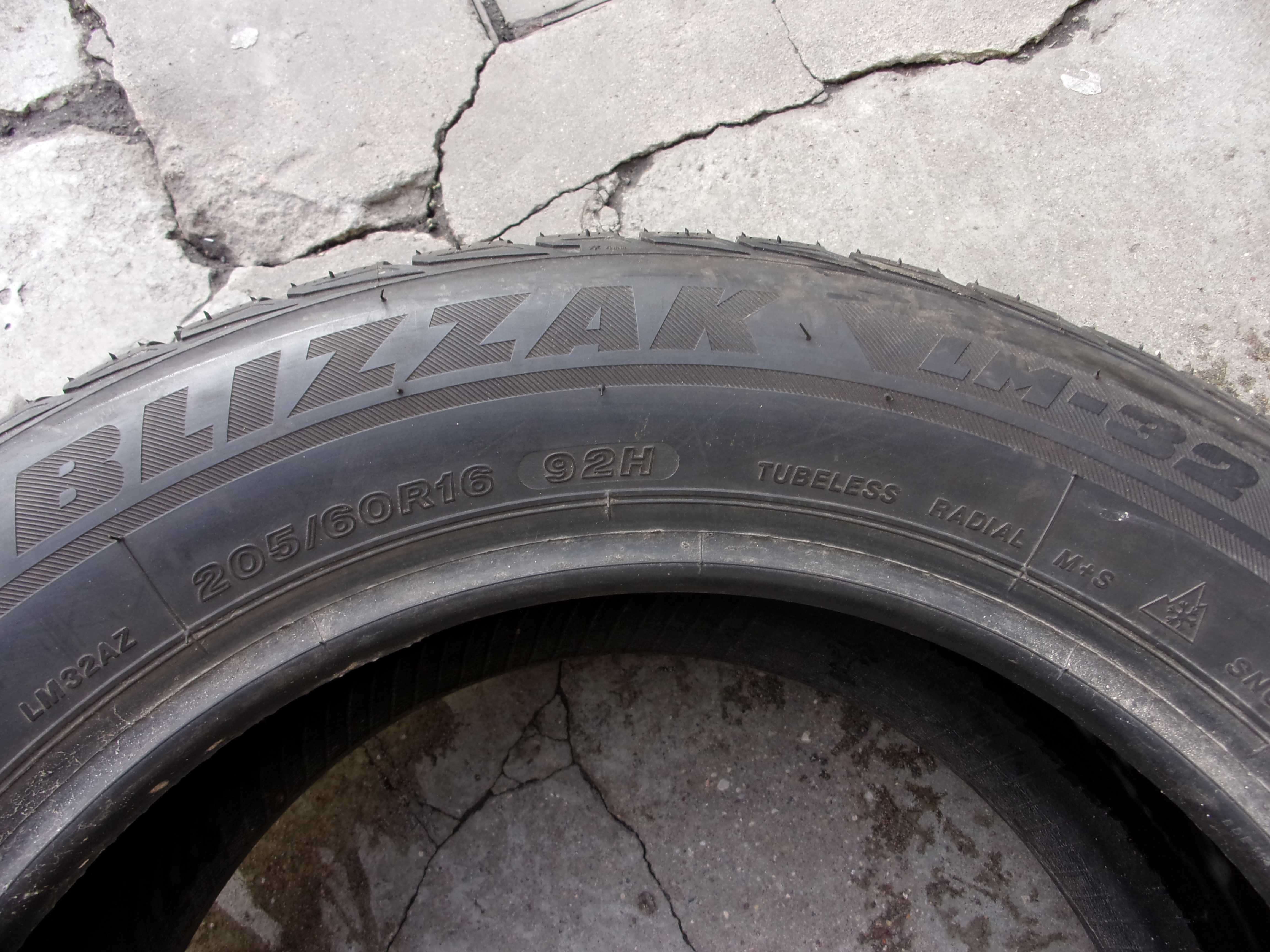 Bridgestone Blizzak LM-32 205/60/16 92H jak nowa!