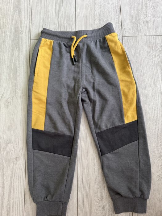 Спортивні штани на хлопчика Sinsay, 104