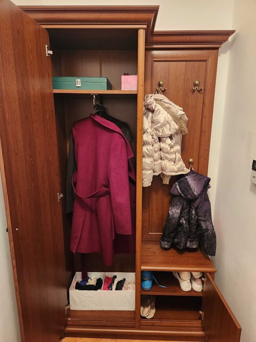 Zestaw klasycznych mebli do przedpokoju, BRW