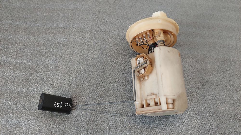 Bomba de combustível VOLVO S40 I (VS)