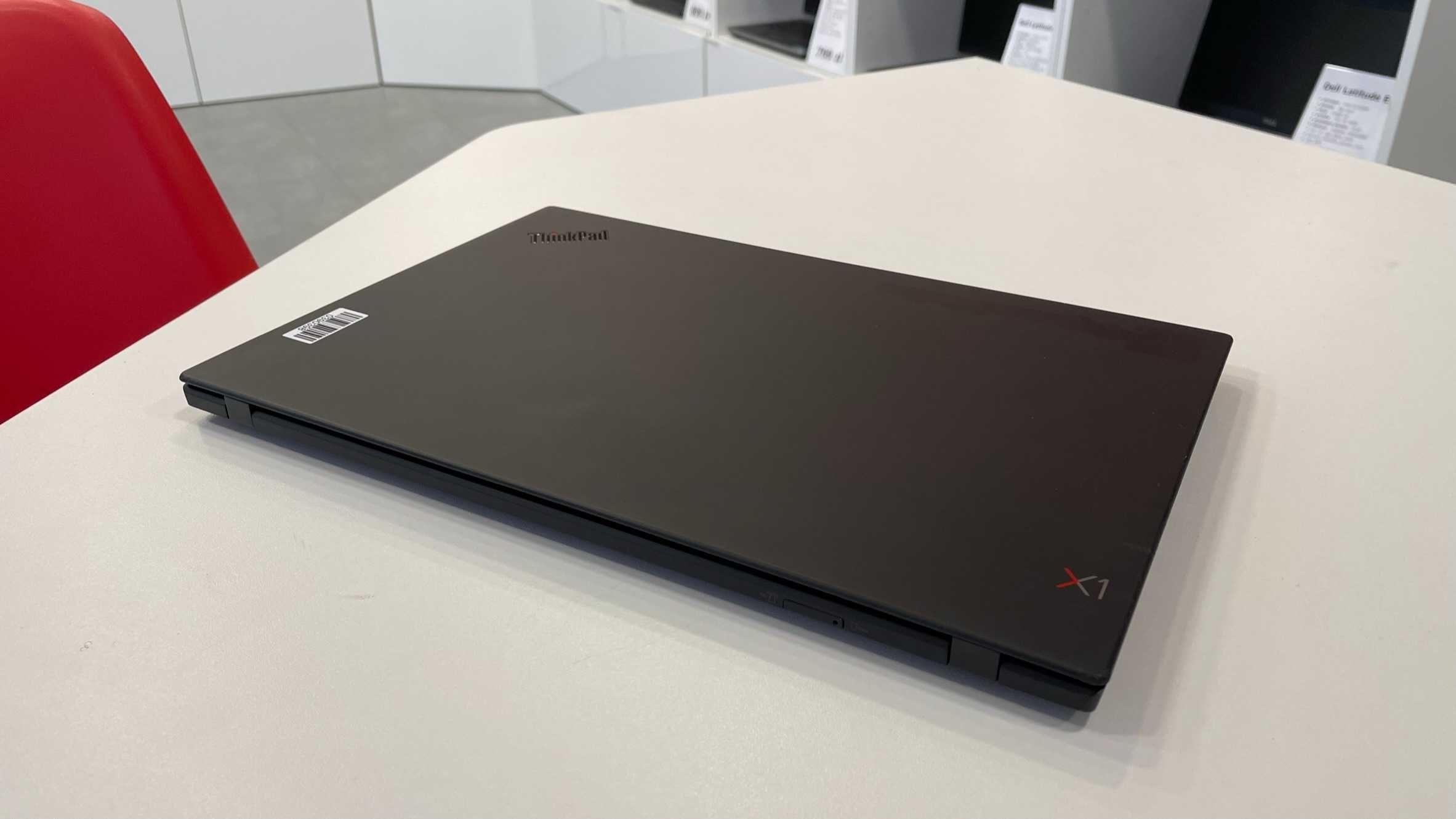 Laptop A-Klasa Lenovo Carbon G6 14” I7-8gen 8GB 256SSD HDMI FV RATY 0%
