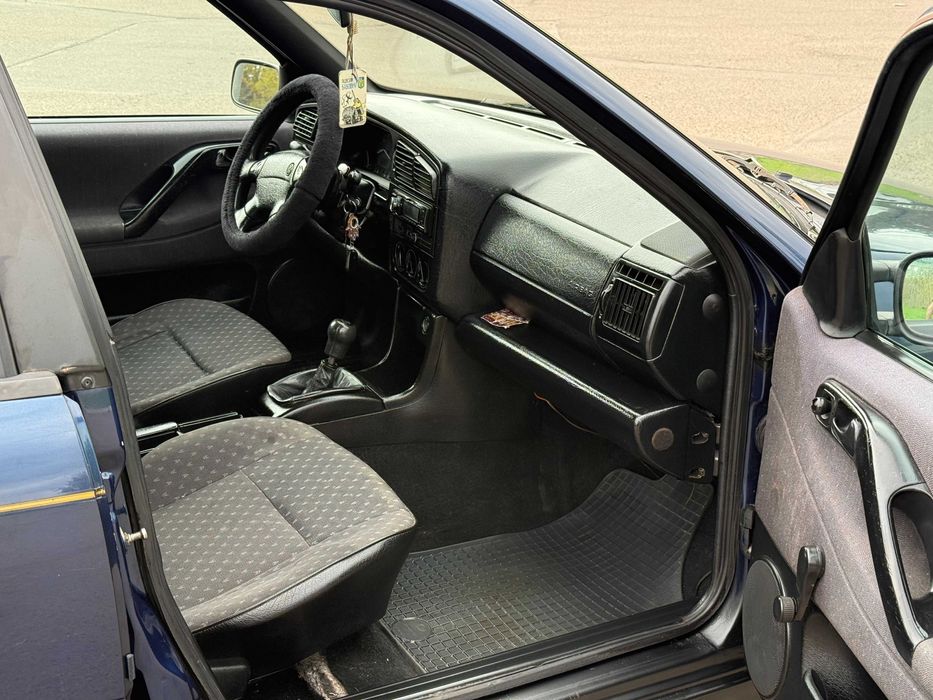 Продам VOLKSWAGEN Passat b4 1994р 1.8газ-бенз