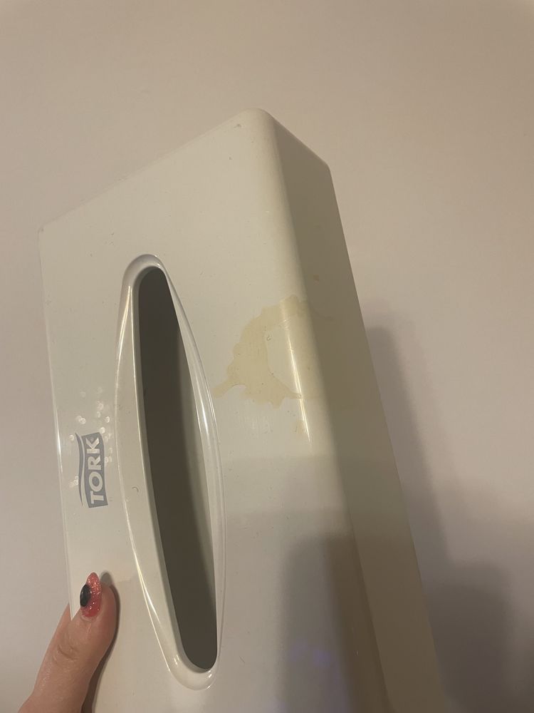 Plastikowy dozownik pojemnik z plamą etui na chusteczki biały