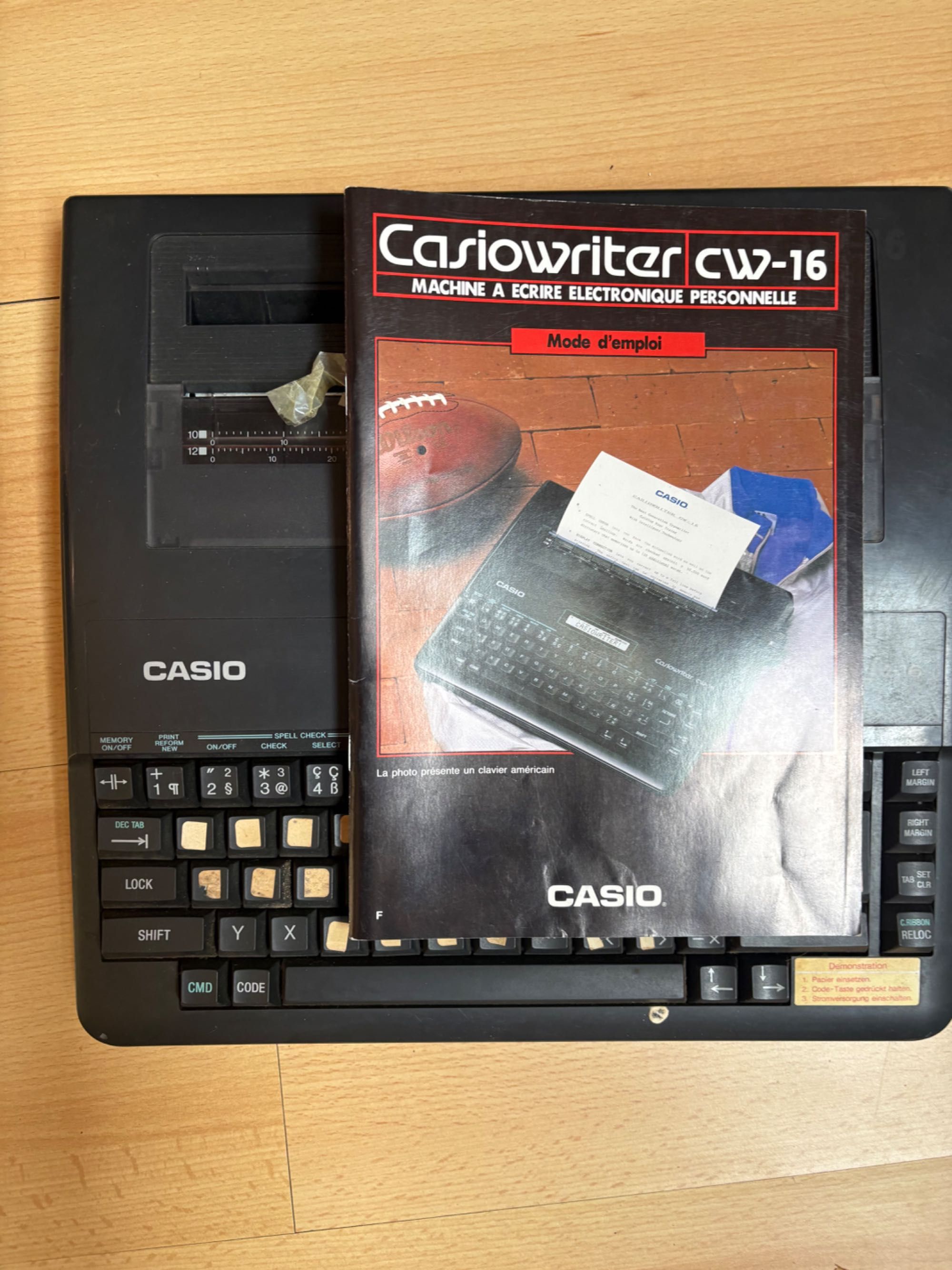 Máquina de escrever Casio
