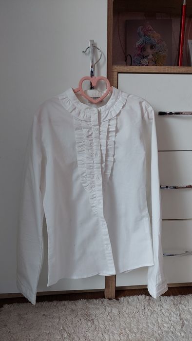 Рубашки і кофта, речі пакетом