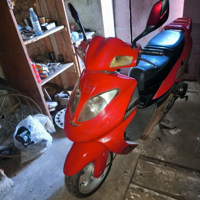 Скутер jbwco 150 кубів