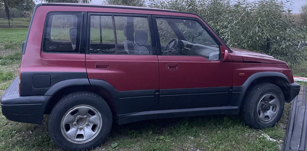 Suzuki Vitara 1 2.0 V6 1995r 5D 4X4 nowy rozrząd