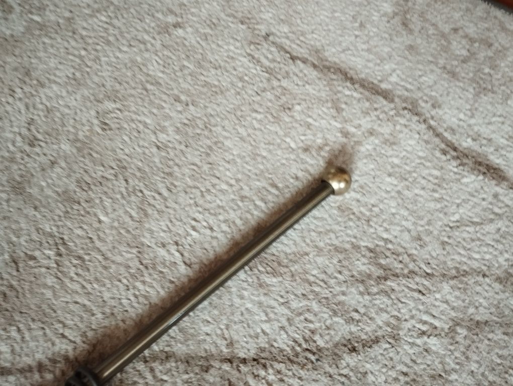 Karnisz złoty 75,5 cm