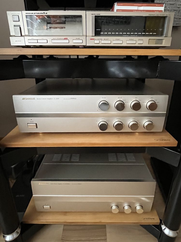 SANSUI B-2105 Mos wzmacniacz i SANSUI C-2105 przedwzmac mocy .Piękny