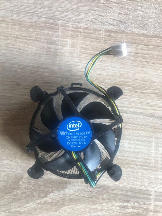 Sprzedam wentylator chłodzący do procesora Intel DC12V 0.2A