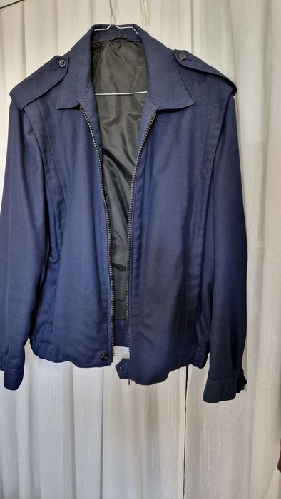 Blusão azul de homem