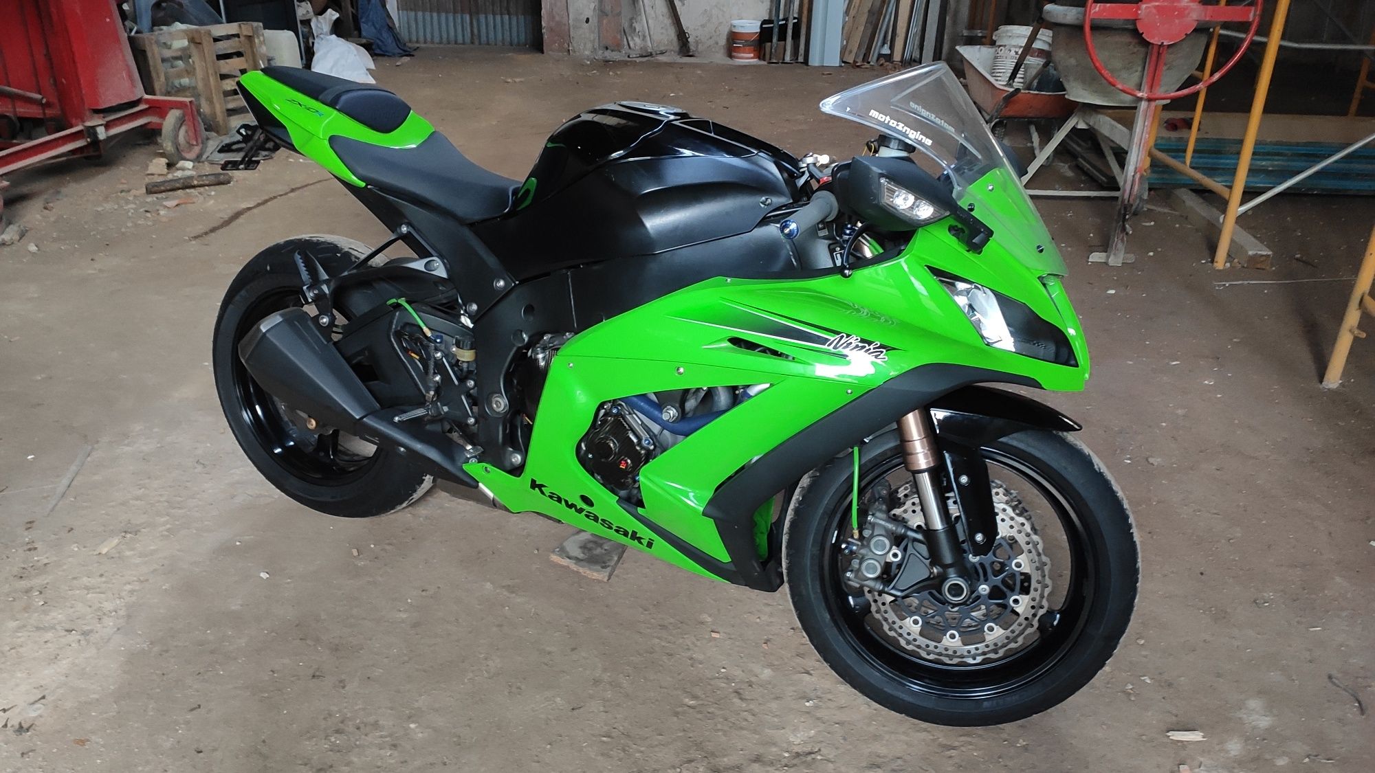 Kawasaki ZX10R 2011