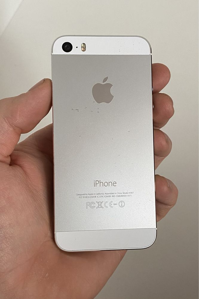 iPhone 5s 16GB/ Neverlock/ в ідеалі/ 85% АКБ/ поклеєна захисна плівка