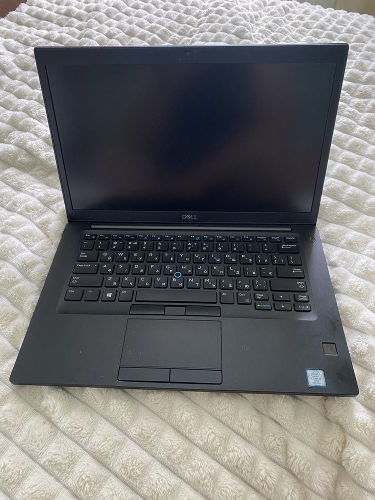 Бізнес ноутбук Dell 16/265gb i7 windows 11