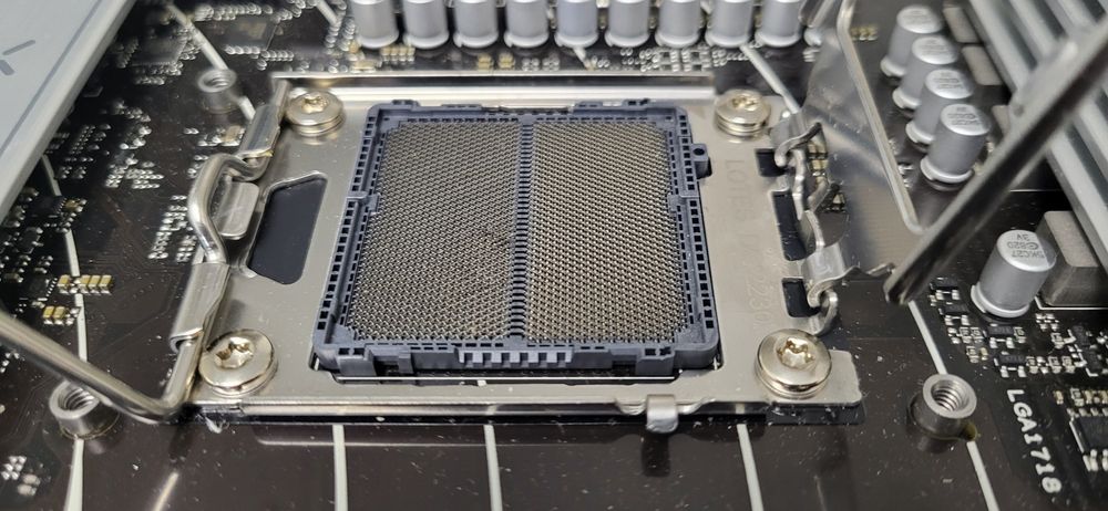 Материнська плата Asus PRIME B650-Plus (sAM5, AMD B650, PCI-Ex16)