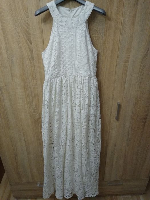 Biała suknia ślubna z koronki ASOS Y.A.S