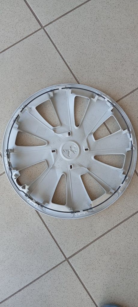 Tampões 14" Peugeot semi novos