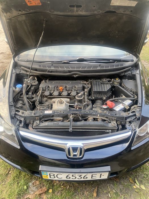 HONDA civik 1.8 автомат