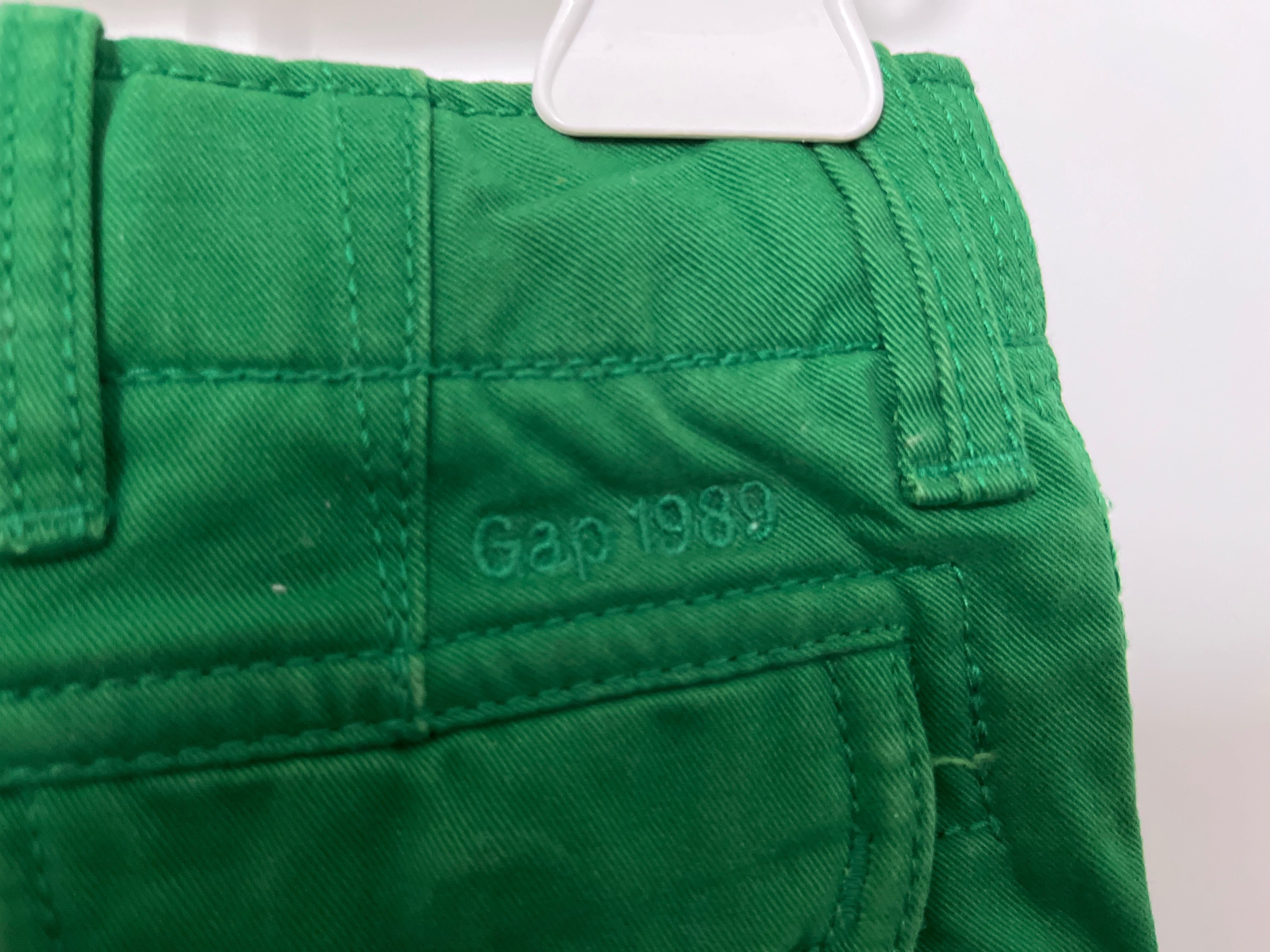 GAP spodnie chłopięce zielone 12-18 miesięcy