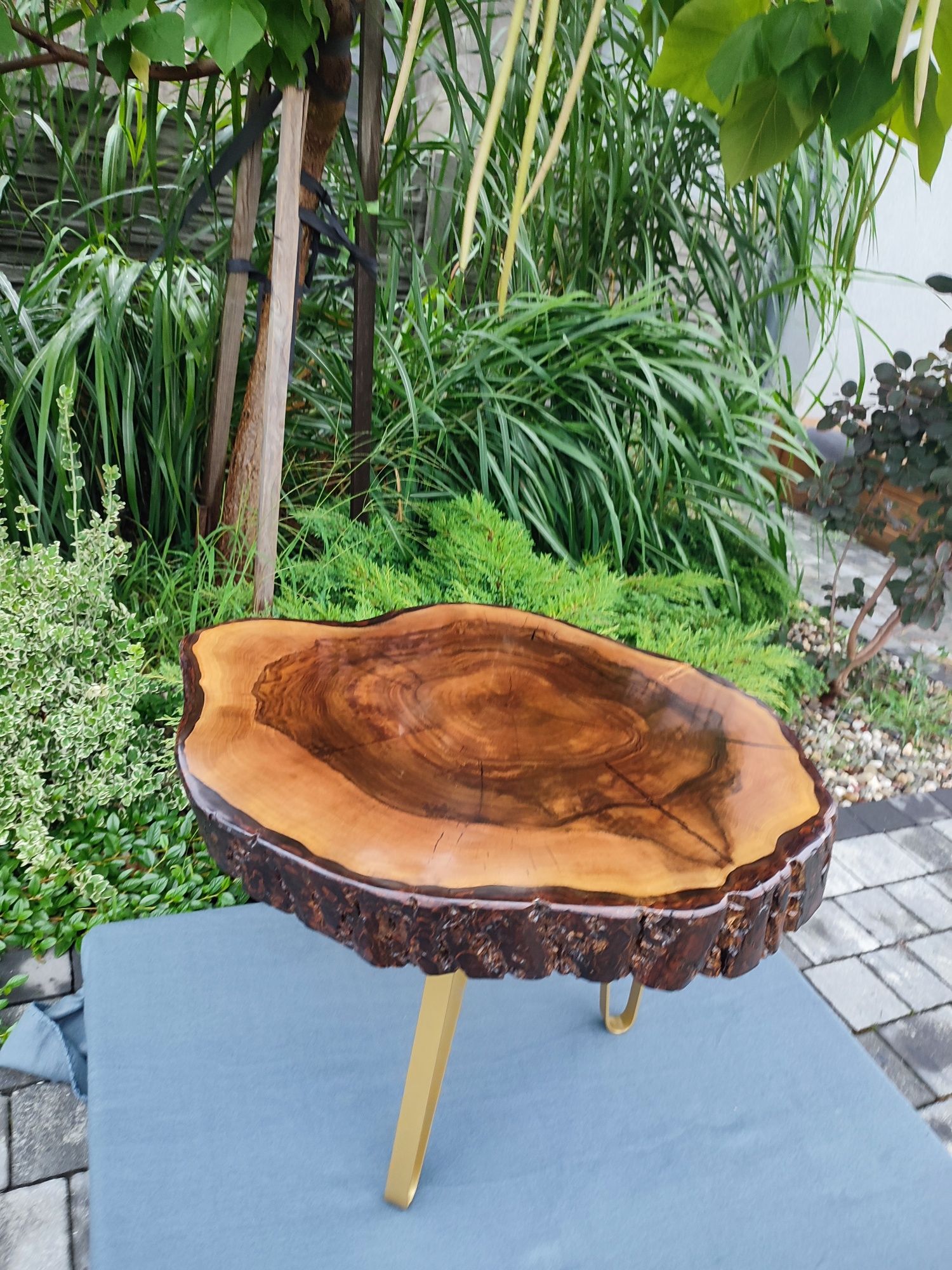 Stolik kawowy stół orzech żywica drewno