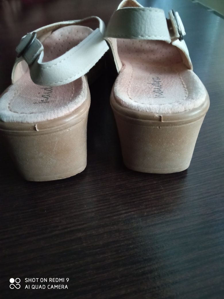 Sandały damskie skórzane