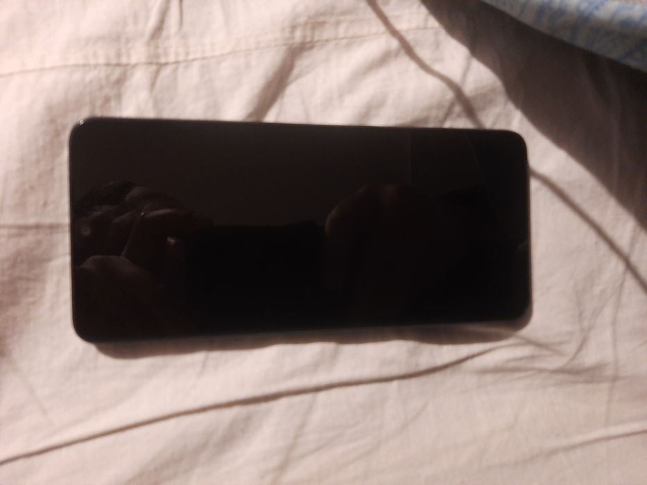 Продається телефон redmi a3