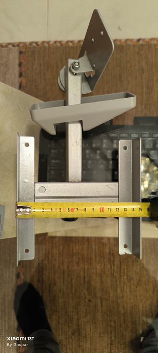 Suportes para colunas ou outros equipamentos