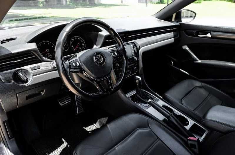 Volkswagen Passat 2.0 R-Line 2021