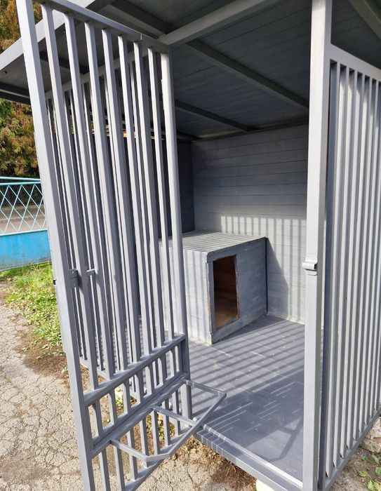 Вольєр з будкою Метал Дерево 2×1.5