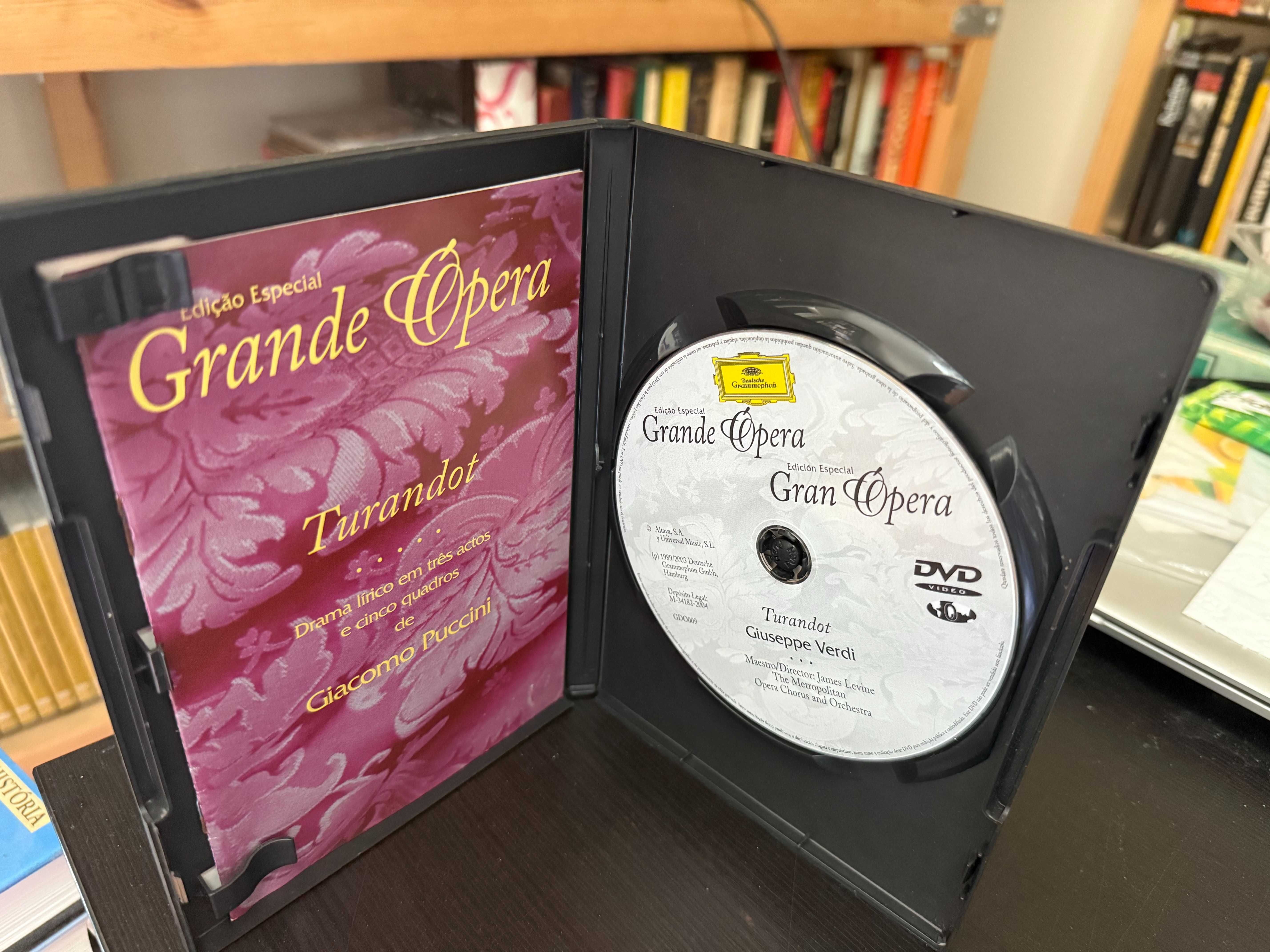 Puccini – Turandot – Marton, Domingo – Zeffirelli – MET, James Levine