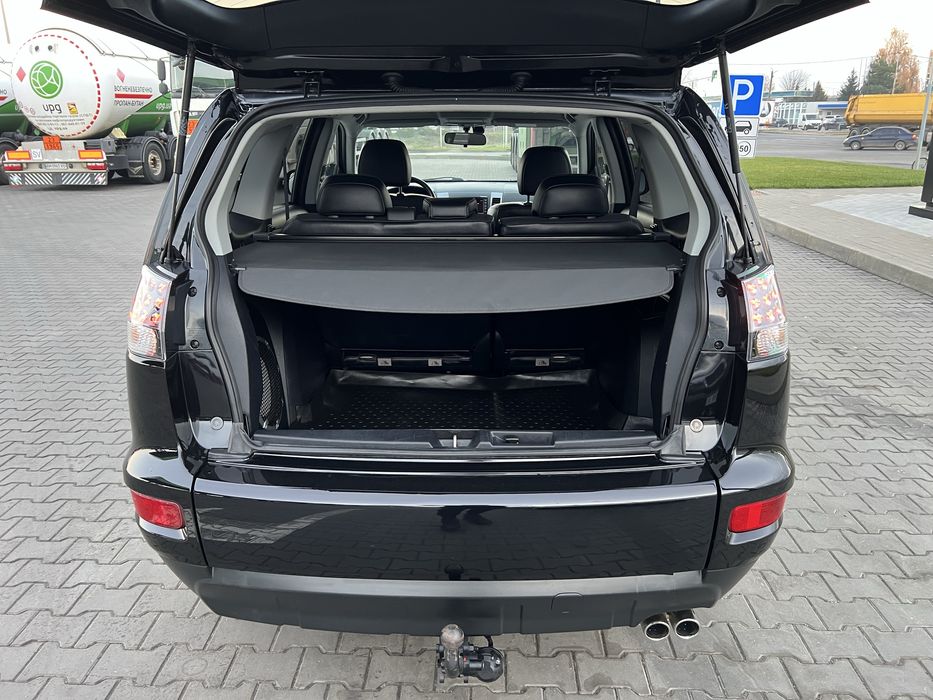 Свіжопригнаний Mitsubishi Outlander 124 тис. км.  2012 р. 2.3 дизель