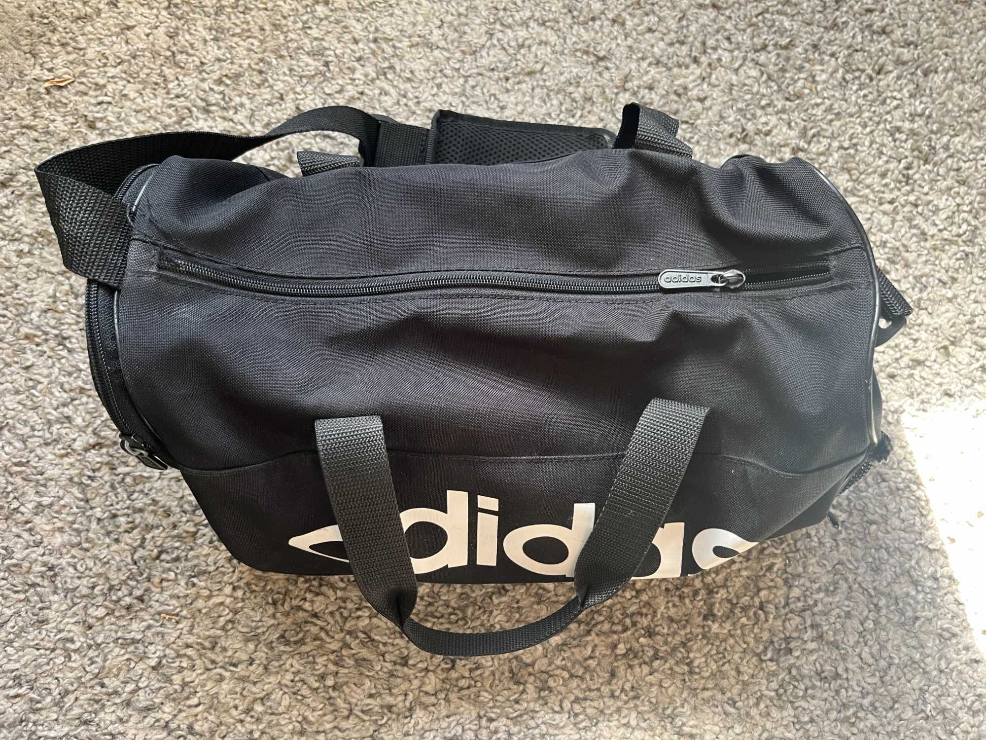 Saco de ginásio da adidas (tamanho pequeno)