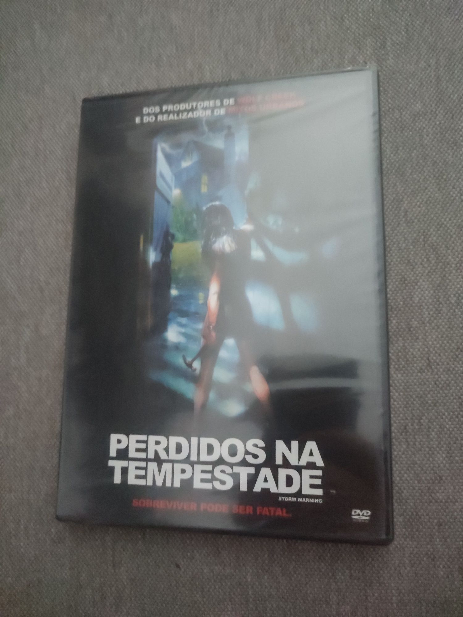 Perdidos na Tempestade (Selado)