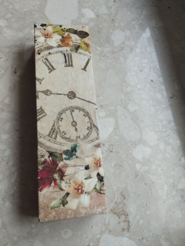 Piórnik na prezent handmade rękodzieło śliczny w kwiaty