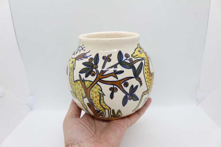 Pote em faiança do Museu Nacional do Azulejo