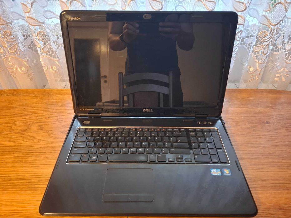 Dell Inspiron Q17R 8GB i5 SSD 256GB 17,3" Nvidia GeForce GT 525M