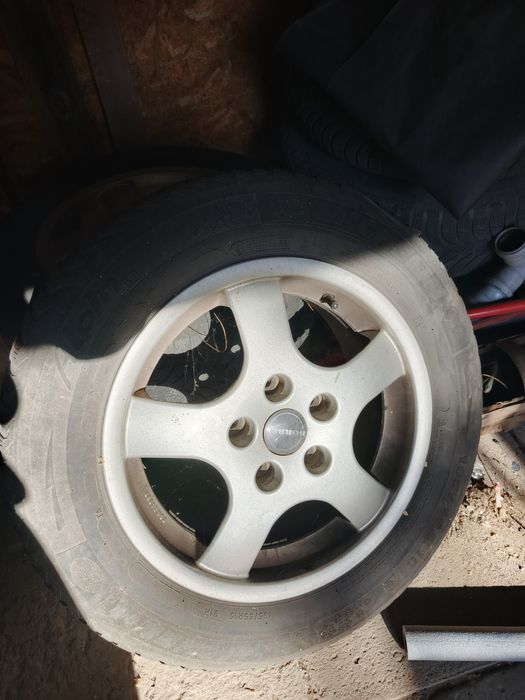 Sprzedam alufelgi z oponami zimowymi