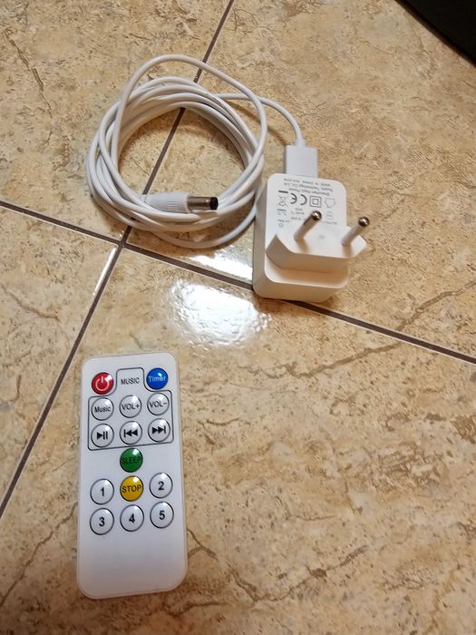 Bebé - baloiço elétrica/pilhas - EXCELENTE ESTADO